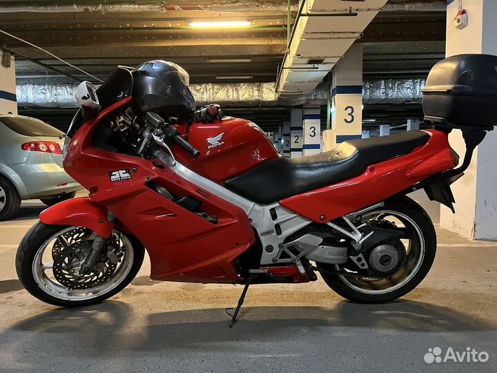 Honda VFR 750