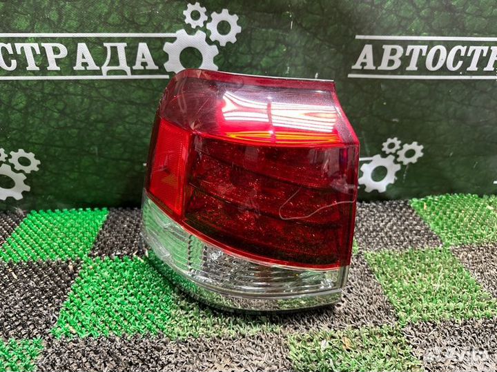 Фонарь задний левый Lexus Lx570 2012-2015