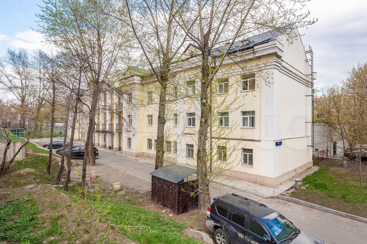 Здание, 2828.1 м²