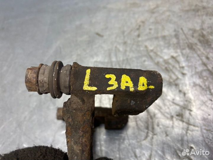 Скоба суппорта заднего Audi A4 B6 2000-2004