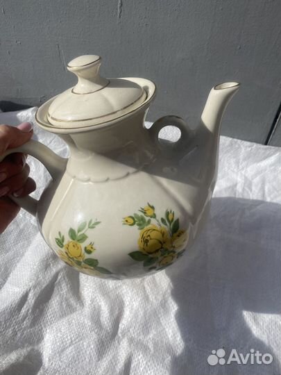 Чайник большой,фарфоровый -Ретро СССР