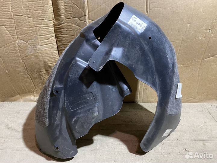 Подкрылок задний KIA Ceed 2 R8460A2103 R8460A2104