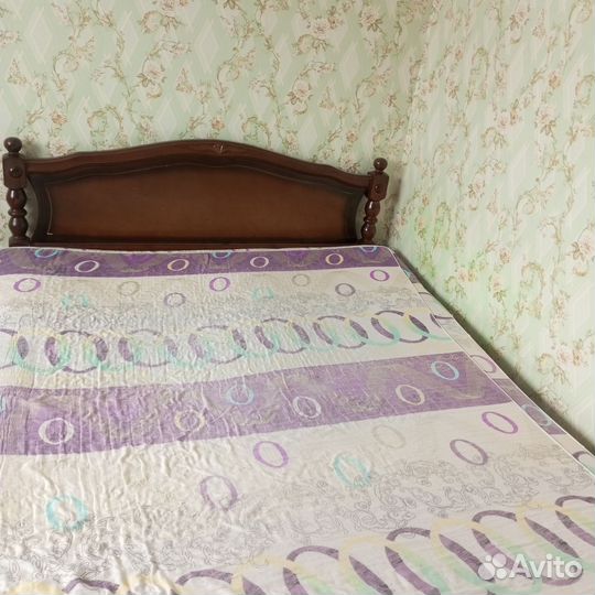 Кровать двухспальная 150/200 б/у