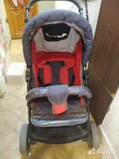 Прогулочная коляска