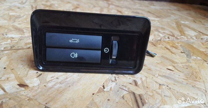 Кнопка открывания багажника Jaguar Xj X351