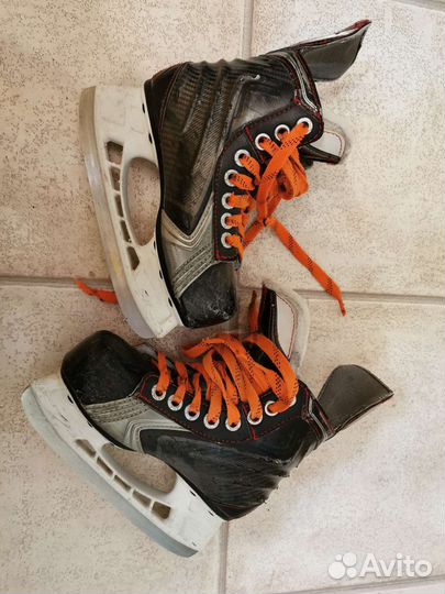 Коньки хоккейные Bauer Y12EE