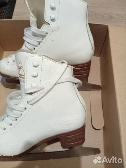 Коньки фигурные детские 31-32 размер
