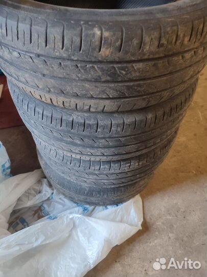 Yokohama BluEarth AE01 215/60 R16
