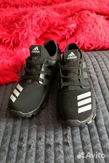 Убойные Адидас на весну. Особопрочные. D05-02
