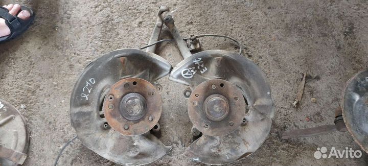 Поворотный кулак ступица правый mercedes W210