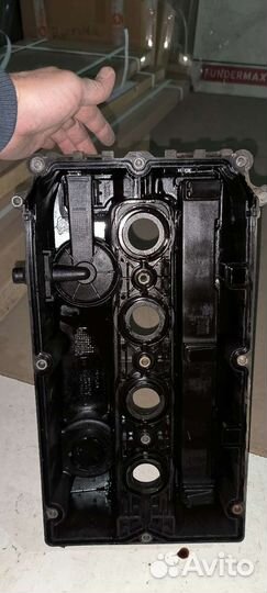 Клапанная крышка Opel zafira c tourer