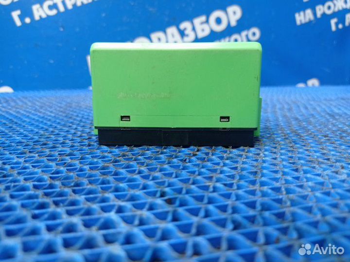 Реле Mitsubishi Lancer 9 седан 4G15 2004