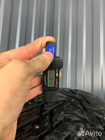 Nokian Tyres Hakkapeliitta 8 SUV 245/70 R16 111T