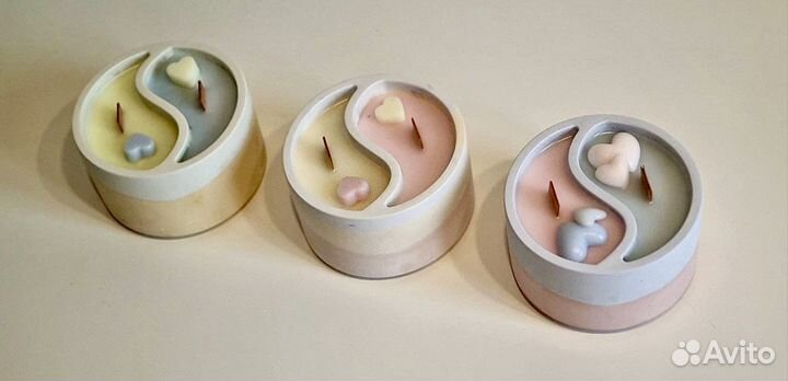 Свеча инь-янь ручной работы