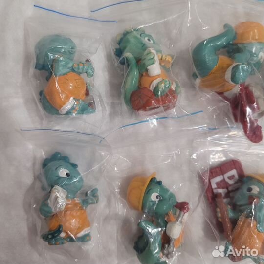 Киндер 90х. Динозаврики строители