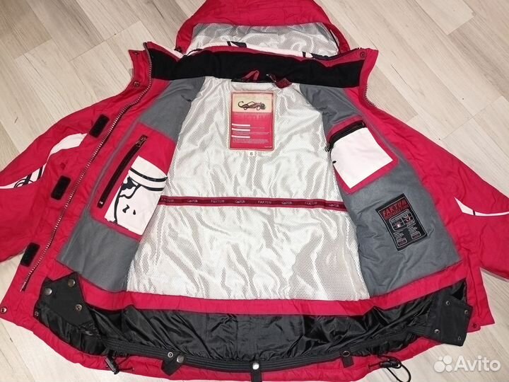 Горнолыжный костюм 44 на рост 155-160