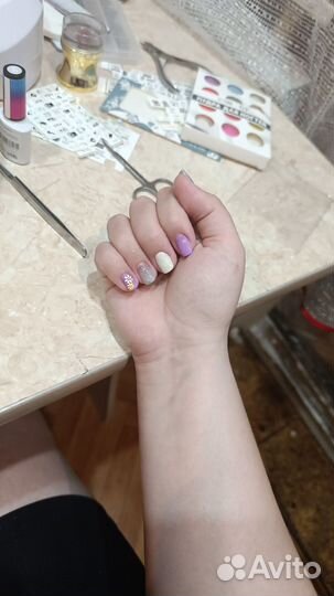 Модель на маникюр