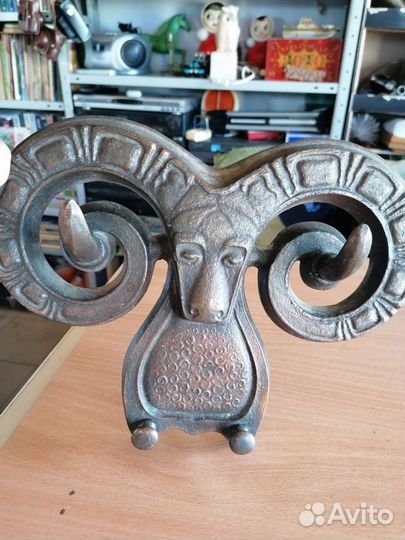 Винтажная вешалка