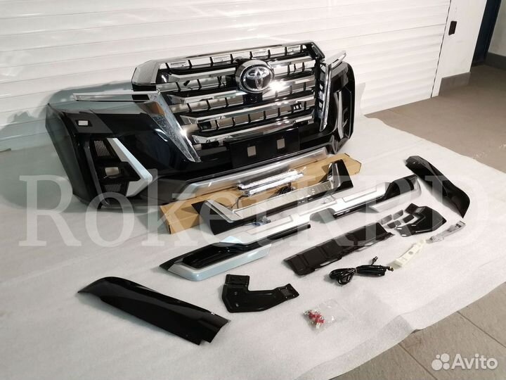 Обвес Toyota Land Cruiser 200 16г Limgene Pilot