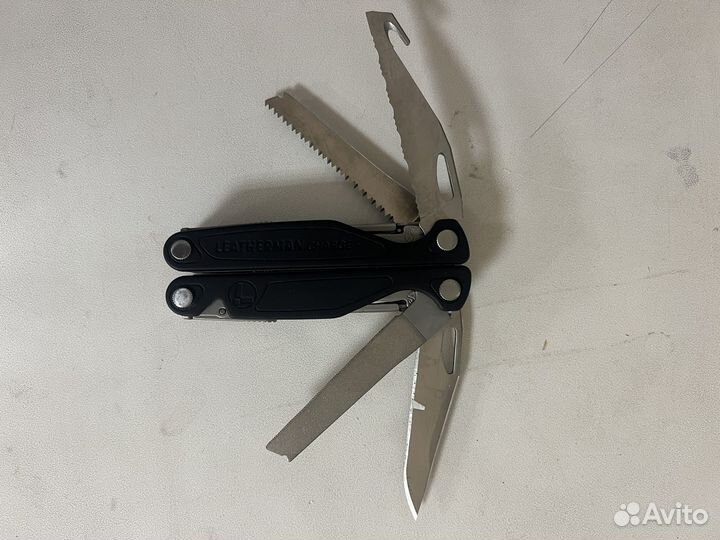 Мультитул leatherman Charge Plus