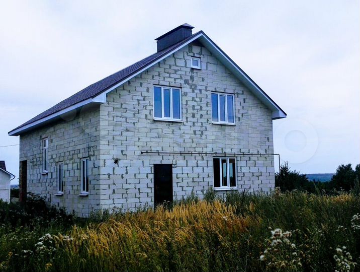 Коттедж 270 м² на участке 16 сот.