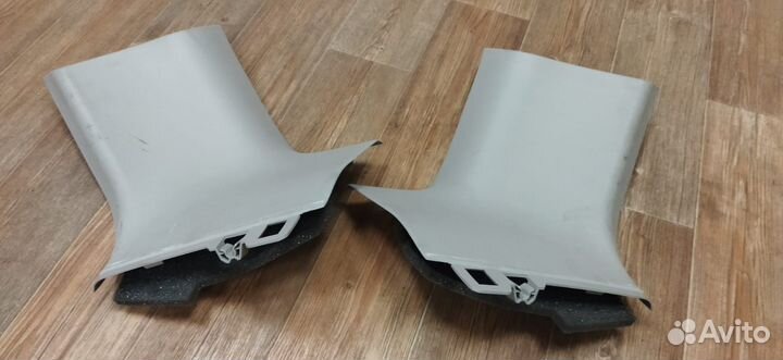 Обшивка стойки Volvo XC70 Cross Country 2007-2016