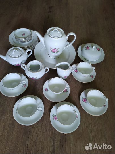 Обеденный столовый и чайный сервизы. ГДР