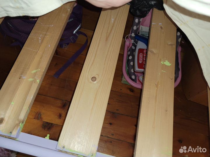 Двухъярусная кровать