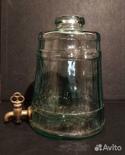Стеклянный бочонок с краном винтаж