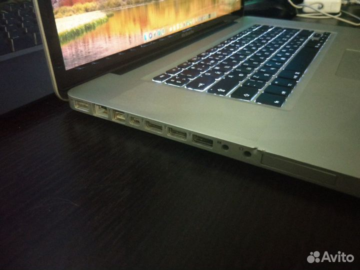 Apple MacBook Pro 17 на i7 a1297