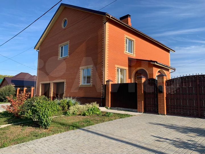 Дом 206,5 м² на участке 10 сот.