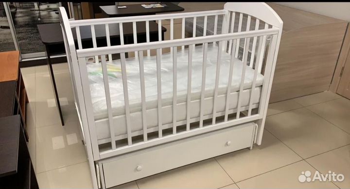 Детская кровать от 0 до 3 лет с матрасом бу