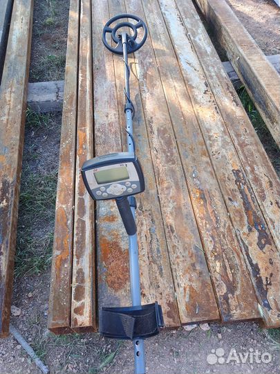 Металлоискатель minelab X-terra 70