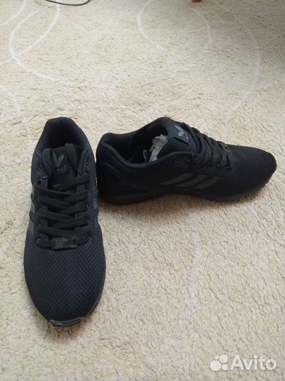 Кроссовки adidas новые