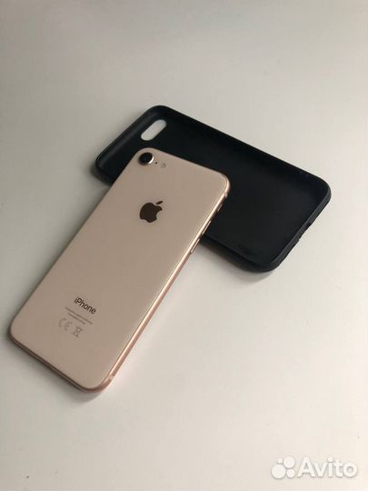 Телефон iPhone 8