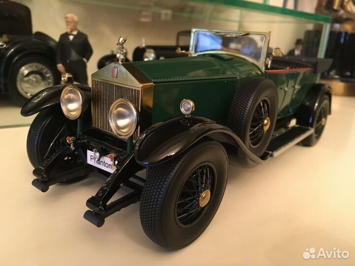 Модель автомобиля 1/18 Ролс Ройс