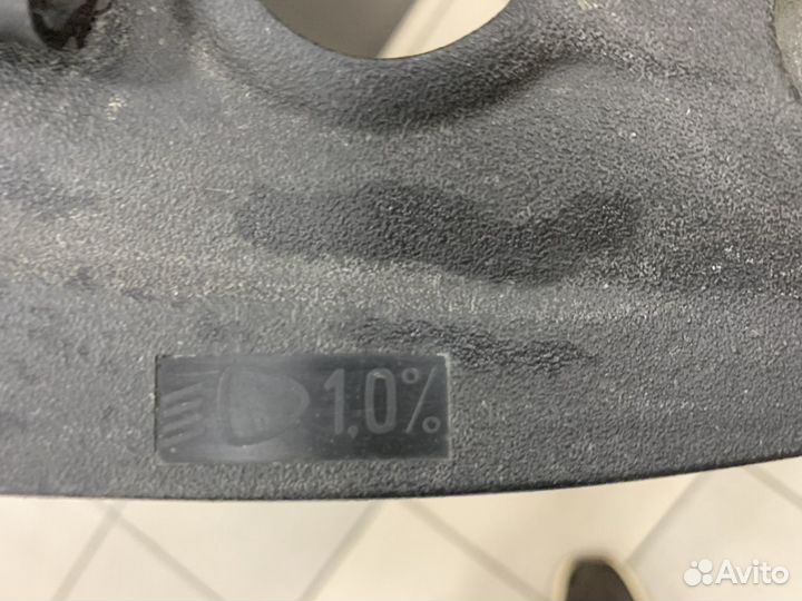 Накладка передней панели радиатора Toyota Land Cru