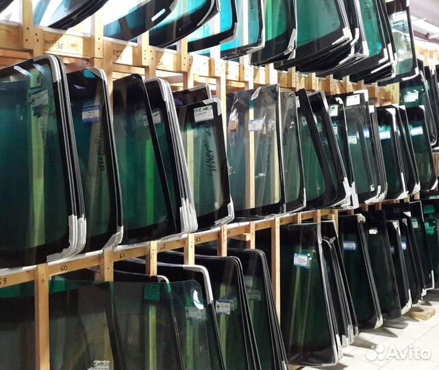 Лобовые стекла Mitsubishi (Правый руль) установка