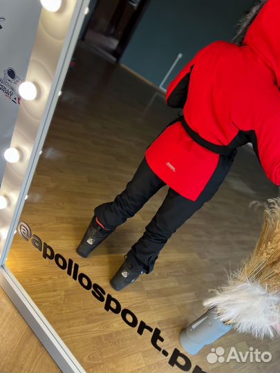 Куртка женская на мембране черн/красн