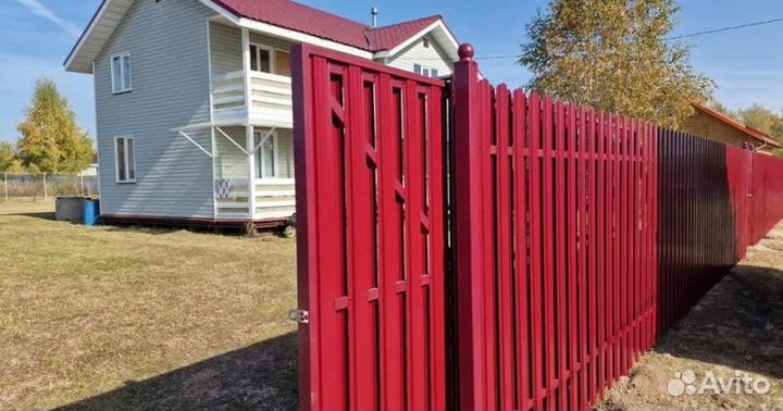 Забор из евроштакетника