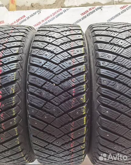 Goodyear Vector 4Seasons 205/50 R17 89V