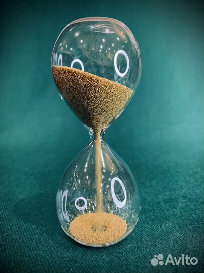 Часы песочные рэтро