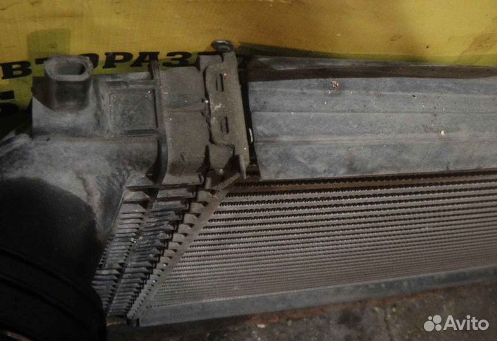 Skoda superb Радиатор интеркулера