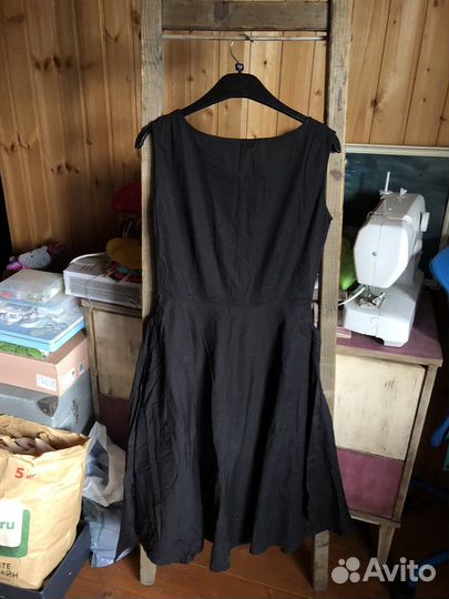 Платье черное классическое