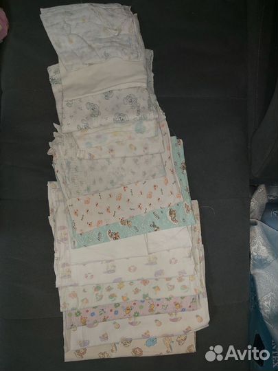 Пеленки детские и одеяло в коляску
