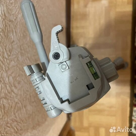 Фотоштатив, трипод, штатив для видеокамеры