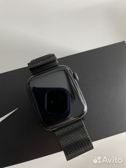 Apple Watch Series 5 Nike 44mm
