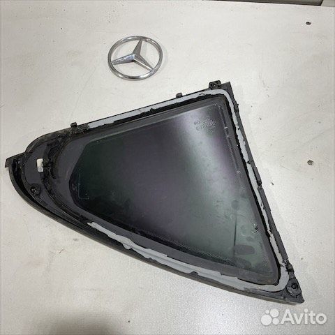 Форточка задней правой двери Мерседес w204