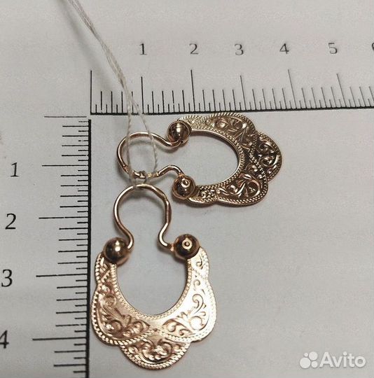 Золотые серьги