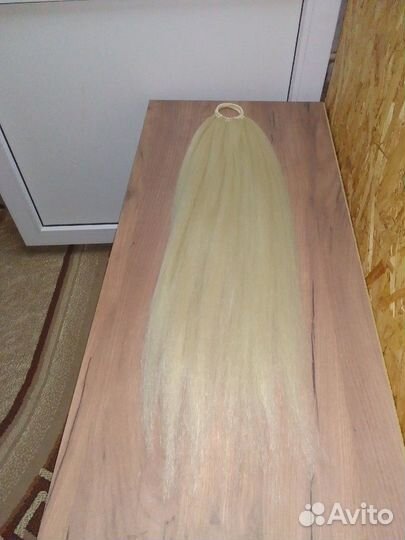 Хвост волосы на резинке